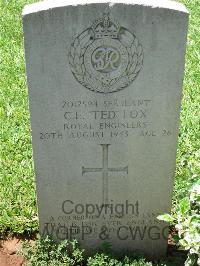 Dar Es Salaam War Cemetery - Fox, Charles Edward (Ted)